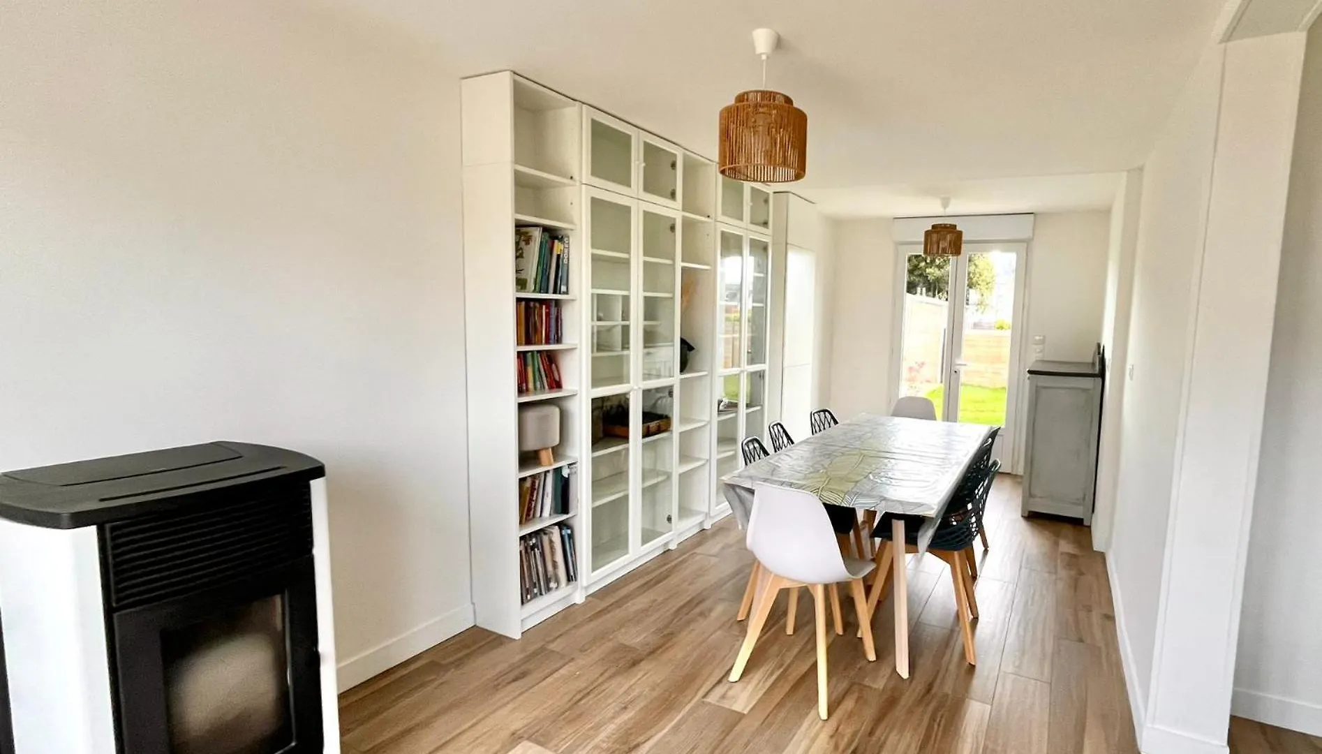 Maison Familiale Centre Ville Beaussais Sur Mer 0*,  France