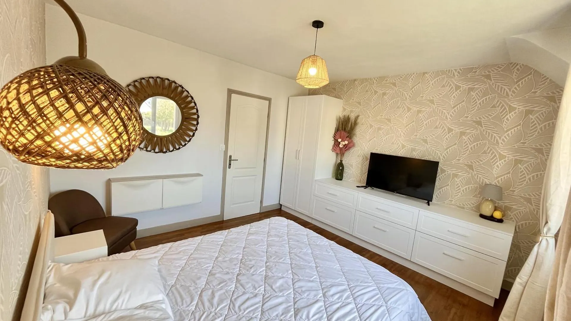 Maison Familiale Centre Ville Beaussais Sur Mer 0*,