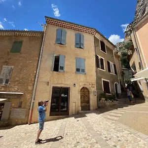 La Bonne Etoile - The Good Star , Moustiers-Sainte-Marie France